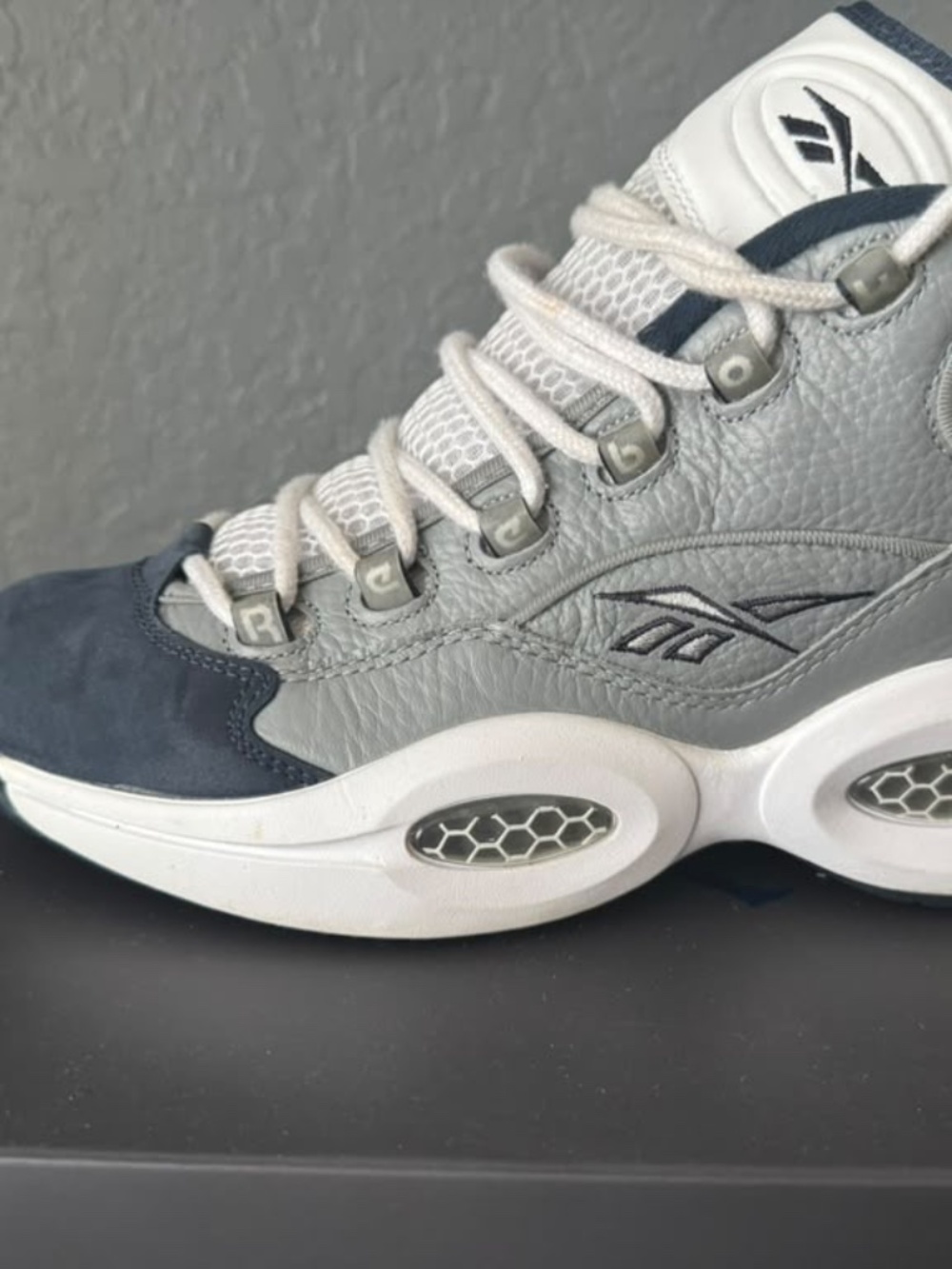 Men's Reebok Question Mid - Picture 2 of 5